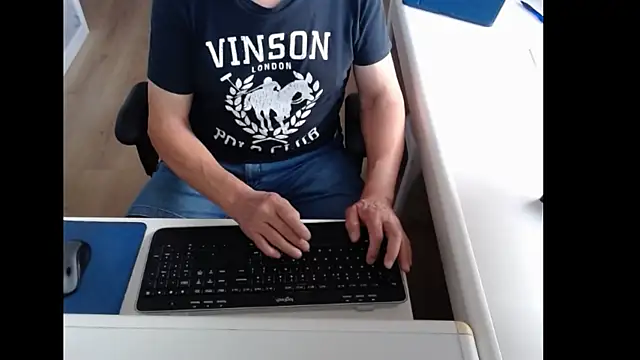 Snapshot of dutchpornking chatting on August 4, 2026, 6:07 am dutchpornking online show from August 4, 2026, 6:07 am