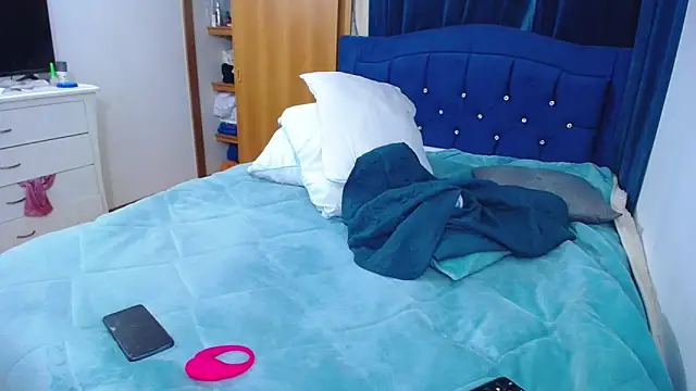 Snapshot of mondirty70 chatting on November 21, 2025, 7:29 am mondirty70 online show from November 21, 2025, 7:29 am