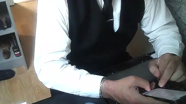 Snapshot of DUDURA@xh chatting on November 20, 2025, 1:23 pm DUDURAxh online show from November 20, 2025, 1:23 pm