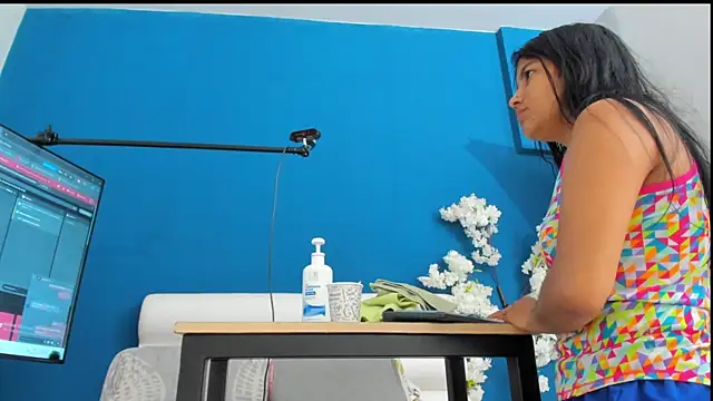 Snapshot of letty_straus chatting on June 7, 2026, 11:04 am letty straus online show from June 7, 2026, 11:04 am