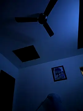 luciferdxm5 online show from December 23, 2025, 4:23 am