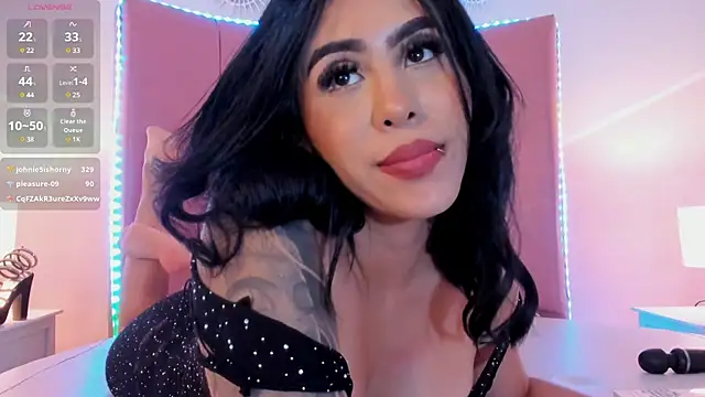 sofia castrillon online show from February 14, 2025, 10:06 am