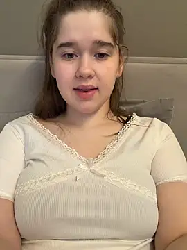 Snapshot of HornyGirlH chatting on May 18, 2026, 1:50 am HornyGirlH online show from May 18, 2026, 1:50 am