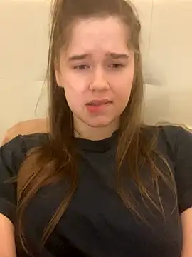 HornyGirlH online show from October 30, 2025, 1:26 am