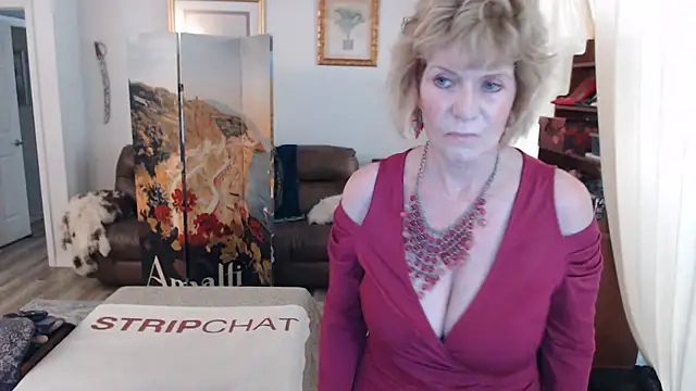 Snapshot of SindeeDix chatting on July 15, 2026, 3:30 pm SindeeDix online show from July 15, 2026, 3:30 pm
