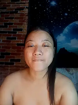 Snapshot of Urchanel chatting on April 19, 2026, 12:17 pm Urchanel online show from April 19, 2026, 12:17 pm