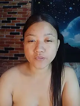 Snapshot of Urchanel chatting on April 3, 2026, 1:56 am Urchanel online show from April 3, 2026, 1:56 am