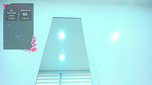 Snapshot of moxa_hot chatting on November 11, 2025, 1:39 pm moxa hot online show from November 11, 2025, 1:39 pm