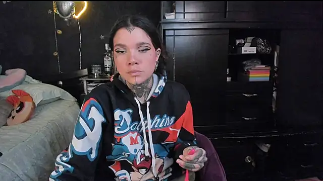 Lilmarieee online show from September 17, 2025, 8:55 pm
