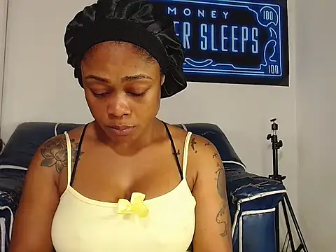 alexiaao9 online show from April 26, 2026, 3:09 pm