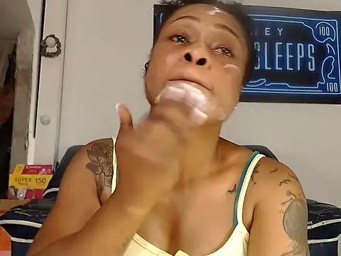 Snapshot of alexiaao9 chatting on August 4, 2026, 3:33 am alexiaao9 online show from August 4, 2026, 3:33 am