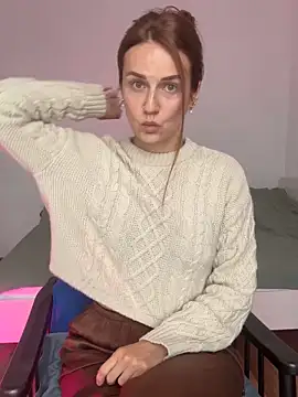 Snapshot of BritneyHall chatting on April 23, 2026, 8:10 am BritneyHall online show from April 23, 2026, 8:10 am