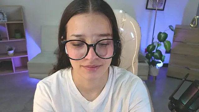 Amaia Daniells online show from February 3, 2026, 12:32 pm