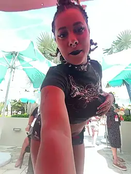 goddessxdreaxo online show from May 12, 2026, 4:24 pm