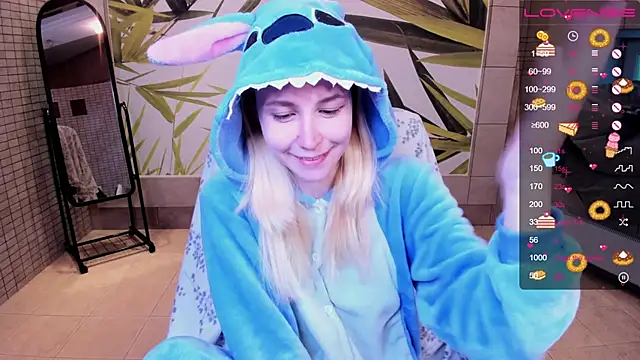 Snapshot of fleximona chatting on January 18, 2026, 10:07 am fleximona online show from January 18, 2026, 10:07 am