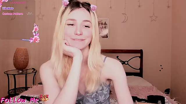 Snapshot of fleximona chatting on November 20, 2025, 9:43 am fleximona online show from November 20, 2025, 9:43 am