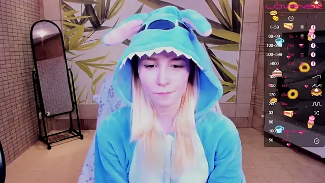 Snapshot of fleximona chatting on January 11, 2026, 10:38 pm fleximona online show from January 11, 2026, 10:38 pm