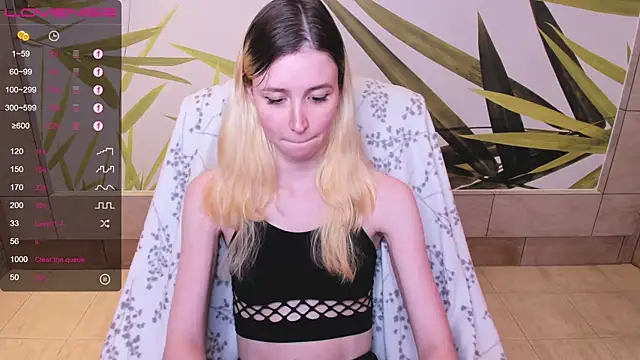 Snapshot of fleximona chatting on December 29, 2024, 3:45 pm fleximona online show from December 29, 2024, 3:45 pm