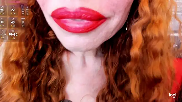 Snapshot of softlysoftlyasbeauty chatting on May 16, 2026, 1:32 pm softlysoftlyasbeauty online show from May 16, 2026, 1:32 pm