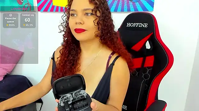 Snapshot of Ash_milk chatting on March 8, 2026, 2:42 pm Ash milk online show from March 8, 2026, 2:42 pm