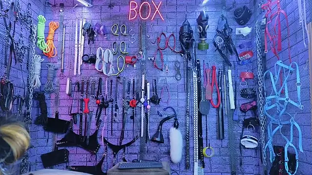 PANDORANEZZ online show from October 24, 2025, 6:45 am