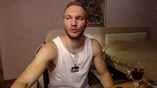 Snapshot of Toress1 chatting on October 25, 2025, 6:19 pm Toress1 online show from October 25, 2025, 6:19 pm