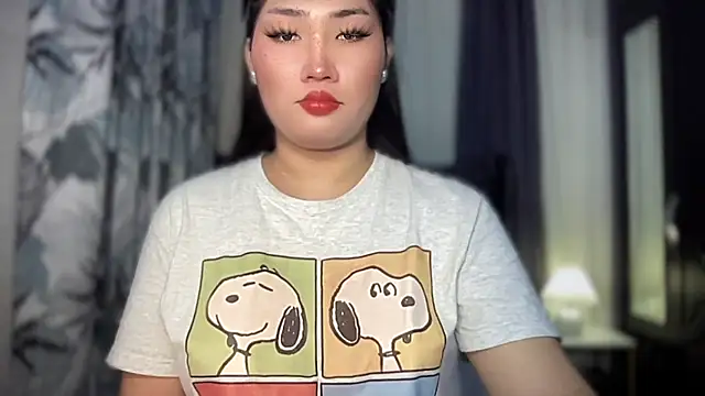 Snapshot of Miss_Deliciousness chatting on October 9, 2025, 3:34 pm Miss Deliciousness online show from October 9, 2025, 3:34 pm