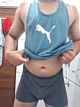 Snapshot of GYMBOY0071 chatting on May 28, 2026, 8:48 pm GYMBOY0071 online show from May 28, 2026, 8:48 pm