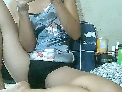 PinaySkinnyGirl online show from July 14, 2026, 9:03 am