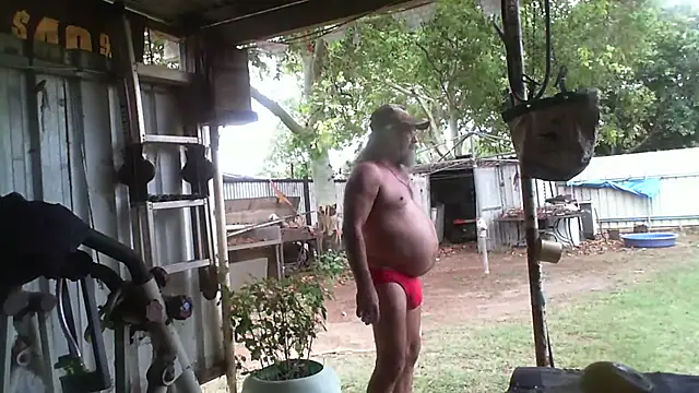 Snapshot of herbie010666 chatting on November 24, 2025, 4:34 am herbie010666 online show from November 24, 2025, 4:34 am