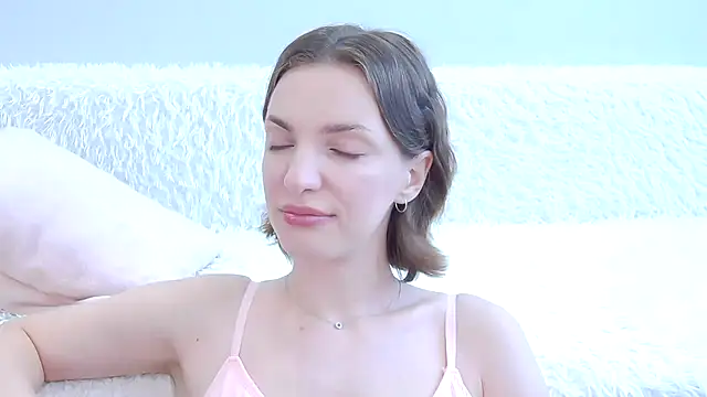 Beauty Alex online show from June 20, 2026, 2:27 am