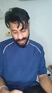 FearingForm online show from December 3, 2025, 11:04 pm