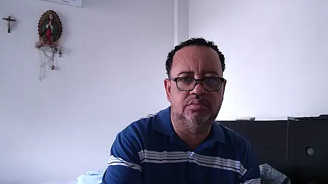 djtomxxx2777 online show from October 18, 2025, 3:03 pm