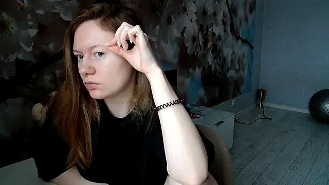 ConnieDaw online show from January 27, 2025, 5:36 am