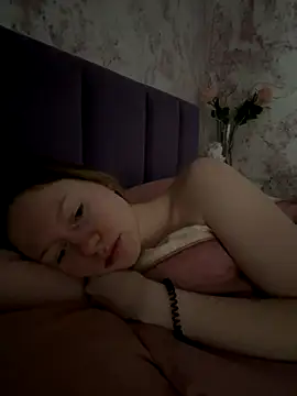 ConnieDaw online show from December 3, 2024, 5:26 am