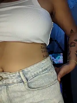 Snapshot of SexyFriends_ chatting on March 17, 2026, 9:29 pm SexyFriends online show from March 17, 2026, 9:29 pm