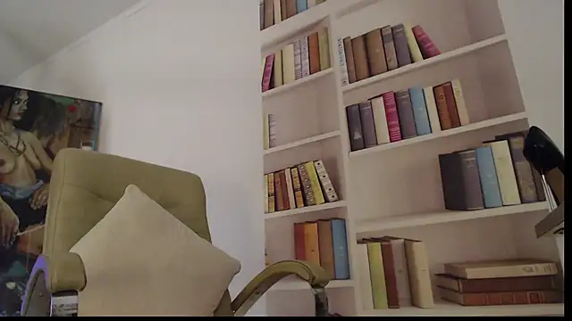 squirtymilf online show from March 19, 2026, 6:08 pm