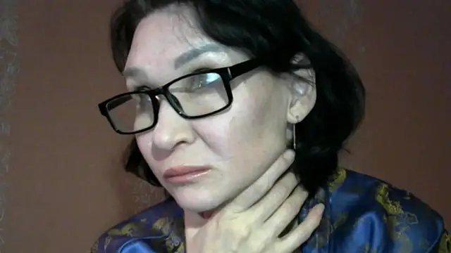 Snapshot of PrettyAndWild chatting on May 8, 2026, 3:38 pm PrettyAndWild online show from May 8, 2026, 3:38 pm