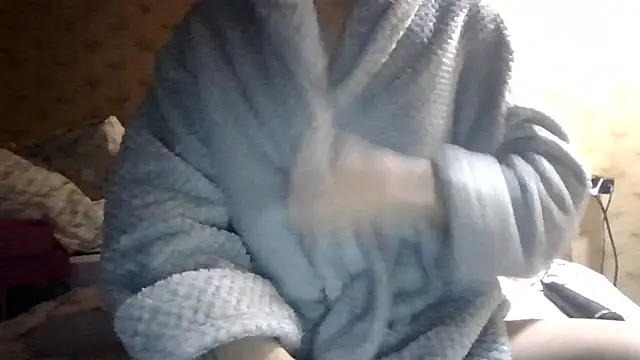 fabiolagg online show from December 4, 2025, 8:35 am