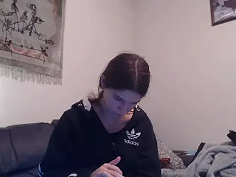 Snapshot of Geile-Luna chatting on January 22, 2025, 7:45 pm Geile-Luna online show from January 22, 2025, 7:45 pm