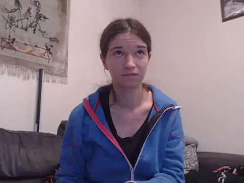 Snapshot of Geile-Luna chatting on October 21, 2025, 5:01 pm Geile-Luna online show from October 21, 2025, 5:01 pm