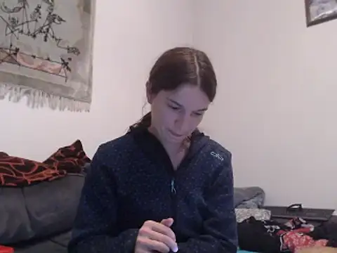 Snapshot of Geile-Luna chatting on September 26, 2025, 5:31 pm Geile-Luna online show from September 26, 2025, 5:31 pm