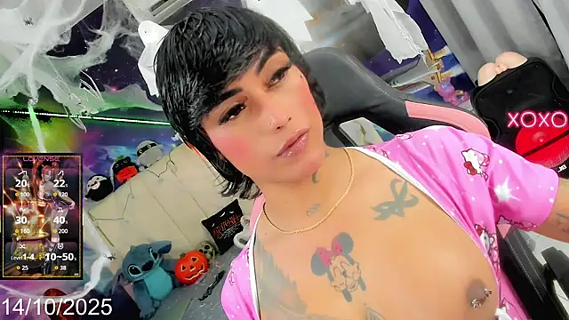 Nella Dolls online show from October 14, 2025, 10:38 am