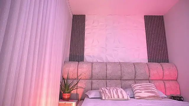 katy rioss online show from February 3, 2026, 11:59 am