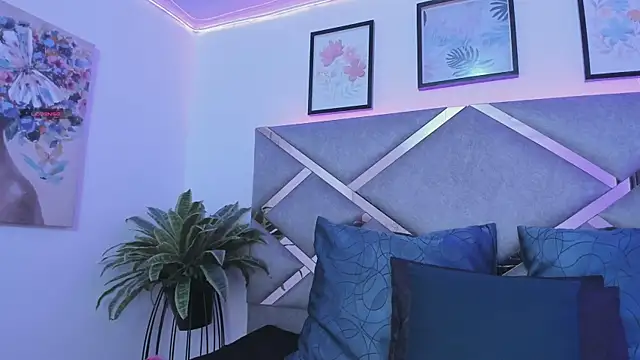 Keidy rose online show from November 7, 2025, 7:18 pm