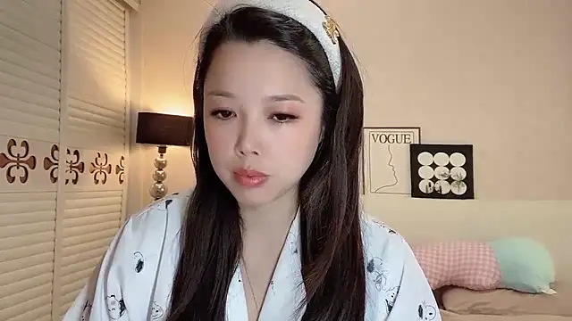 Snapshot of kk_lele chatting on May 7, 2026, 3:44 am kk lele online show from May 7, 2026, 3:44 am