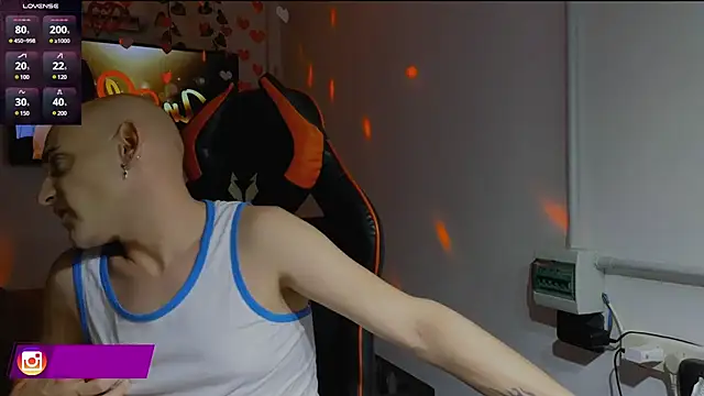 Snapshot of smangels chatting on February 17, 2025, 4:09 am smangels online show from February 17, 2025, 4:09 am