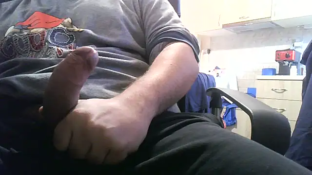 Snapshot of patrasdick94 chatting on November 13, 2025, 8:18 am patrasdick94 online show from November 13, 2025, 8:18 am