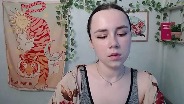 VeryVeryVeryShy  online show from June 10, 2026, 5:30 am