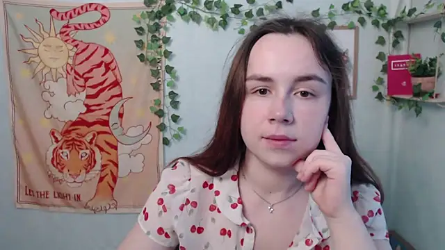 VeryVeryVeryShy  online show from June 16, 2026, 5:40 am